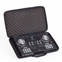 画像をギャラリービューアに読み込む, U8302BL Creator コントローラー ハードケース Large