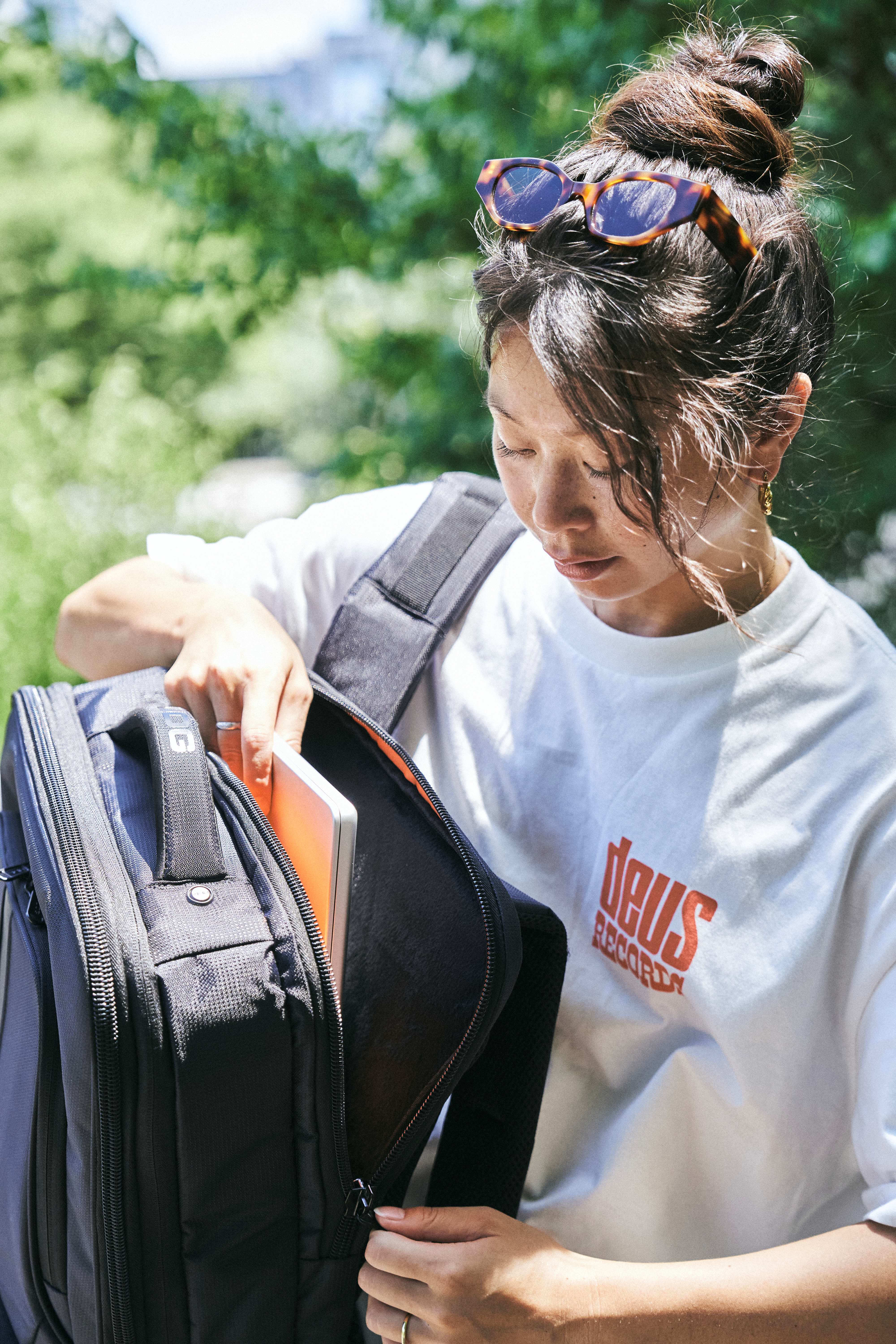 U9108BL/OR バックパック｜DJ機材運搬用 スリム UDG – UDG Gear Tokyo