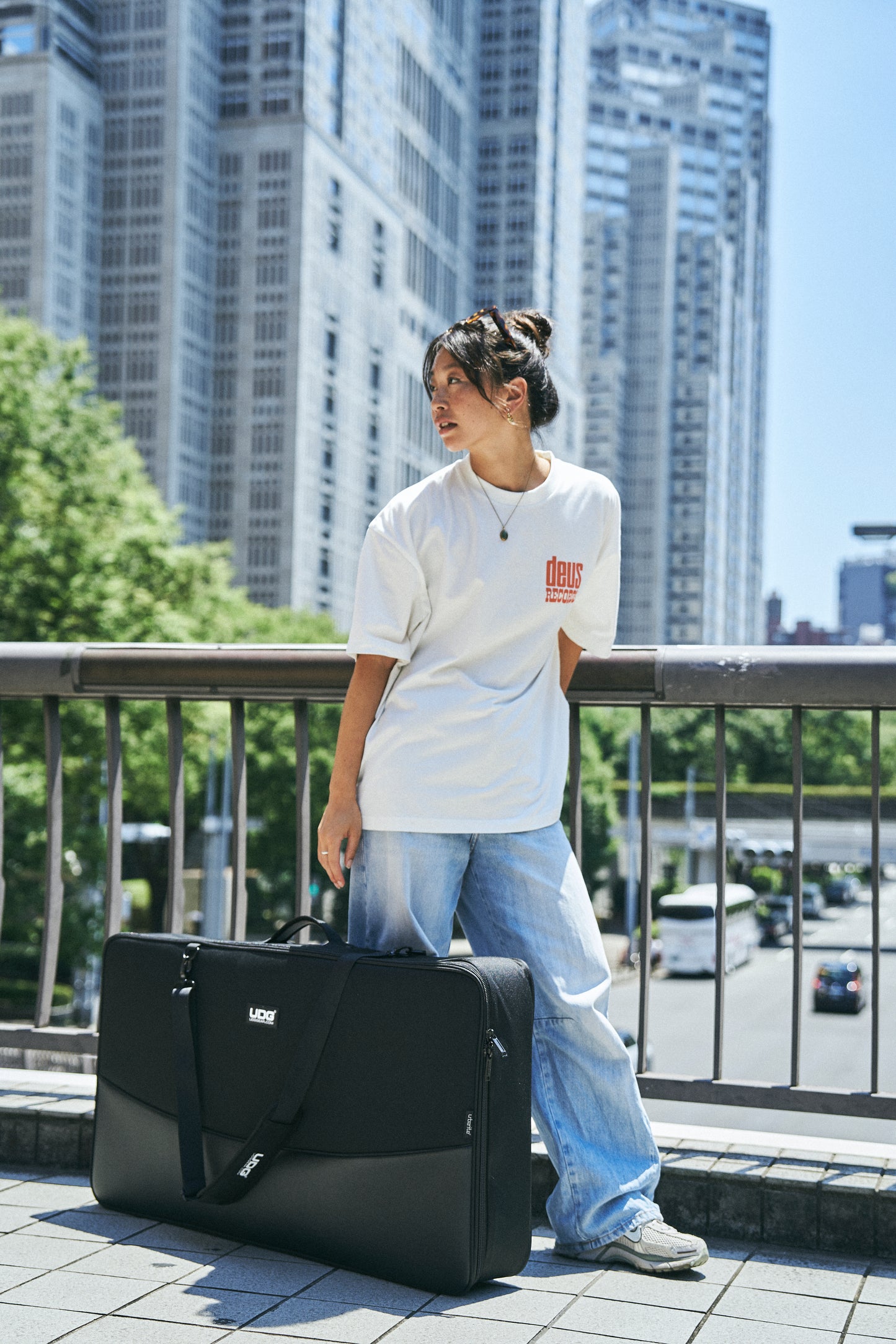 U7103BL Urbanite MIDIコントローラー XLarge