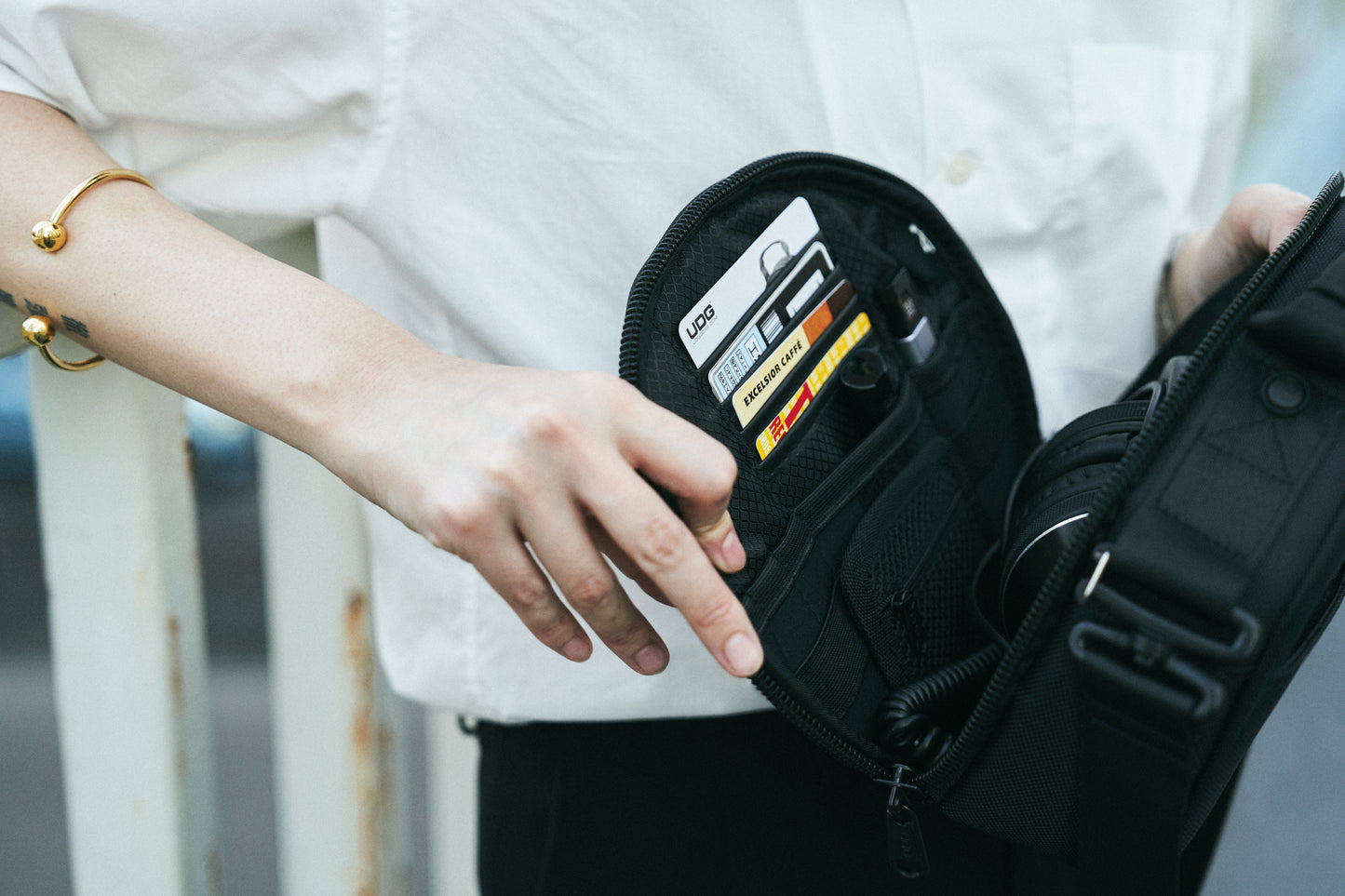 U9950BL ヘッドフォンバッグ Black
