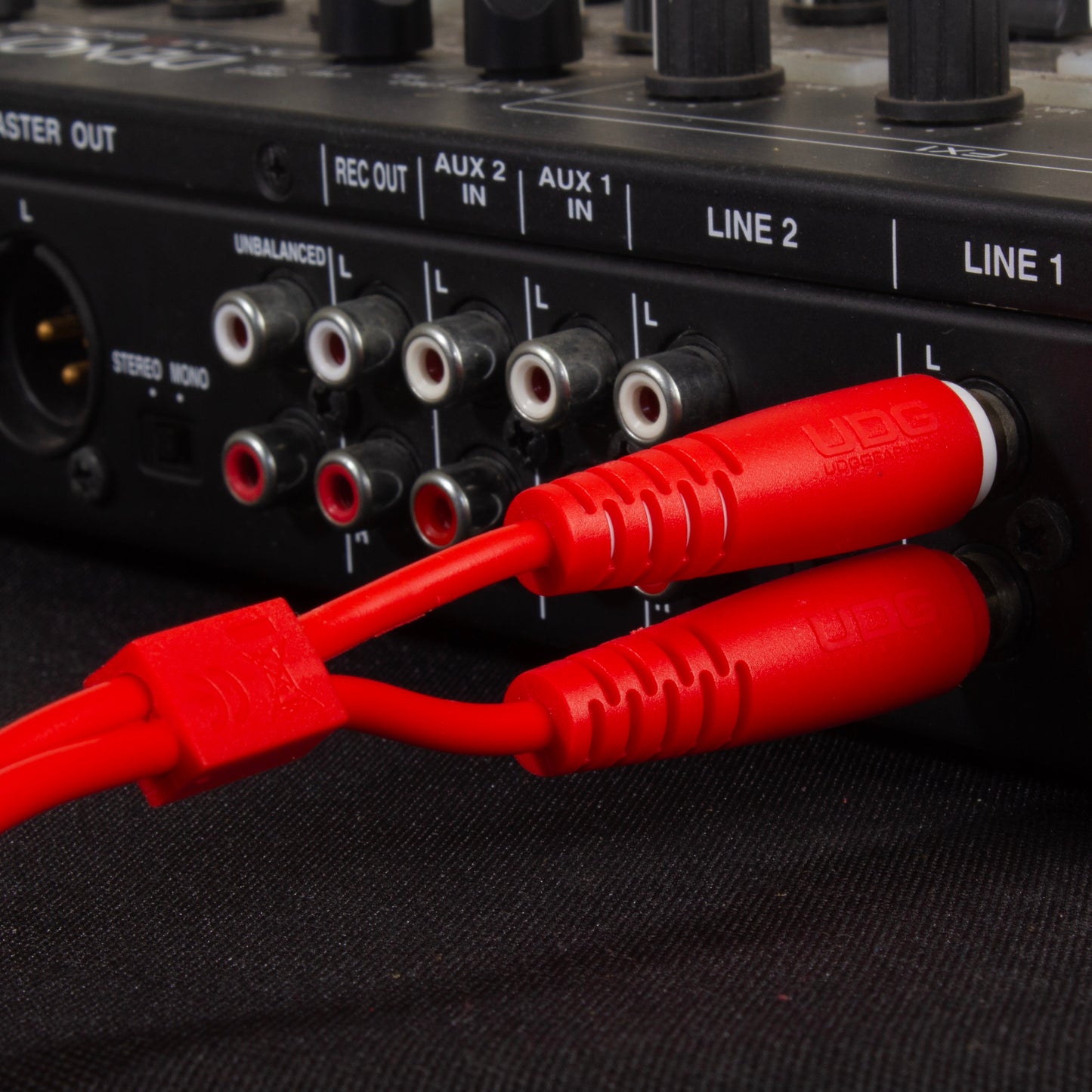 U97001RD Ultimate オーディオケーブル RCA - RCA Red 1.5m