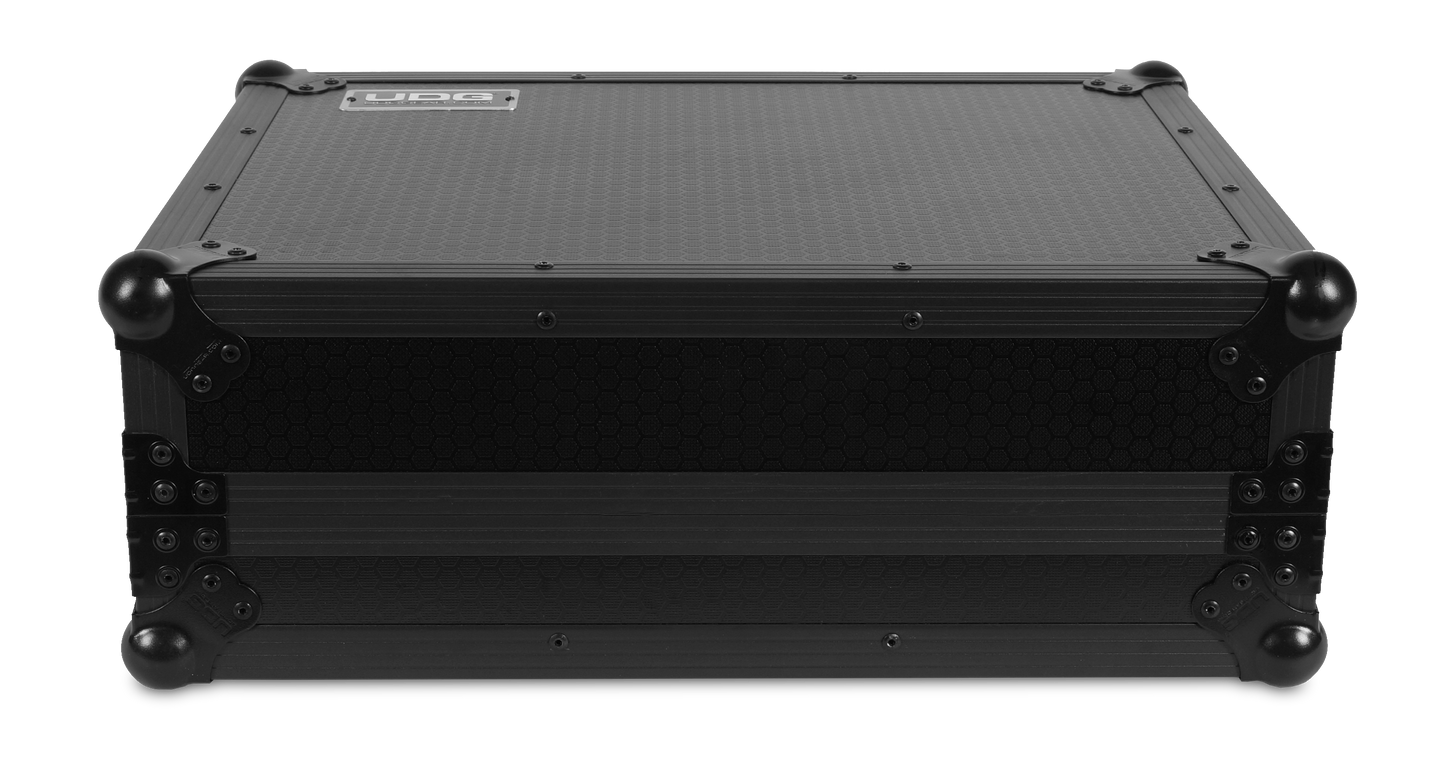 U91019BL3 Ultimate フライトケース XL Black