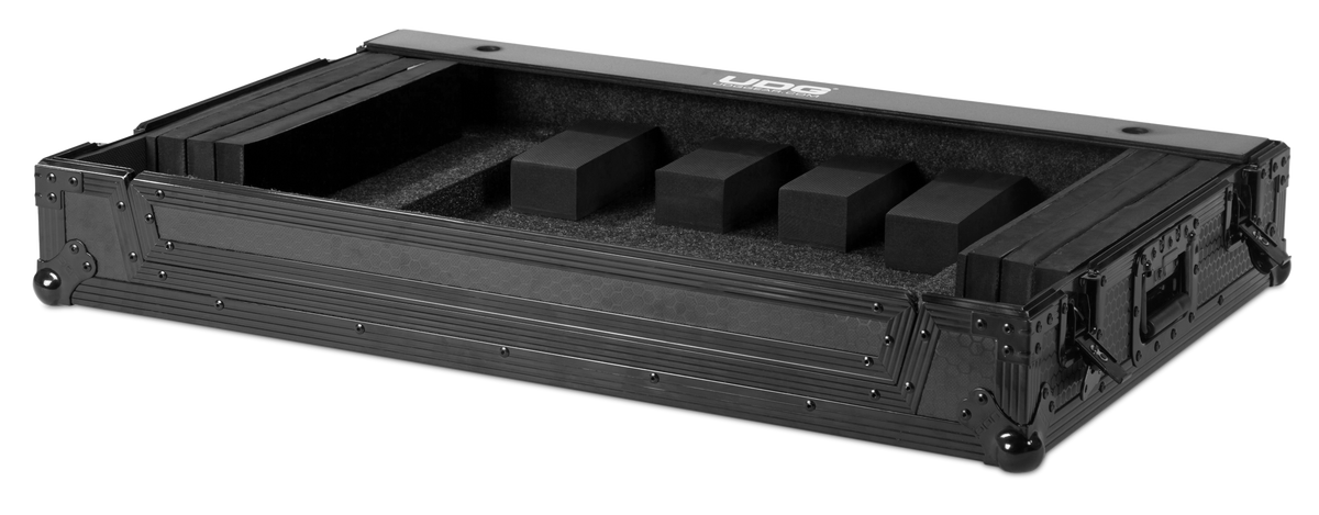 U91070BL Ultimate フライトケース 3XL Black(ホイール付)