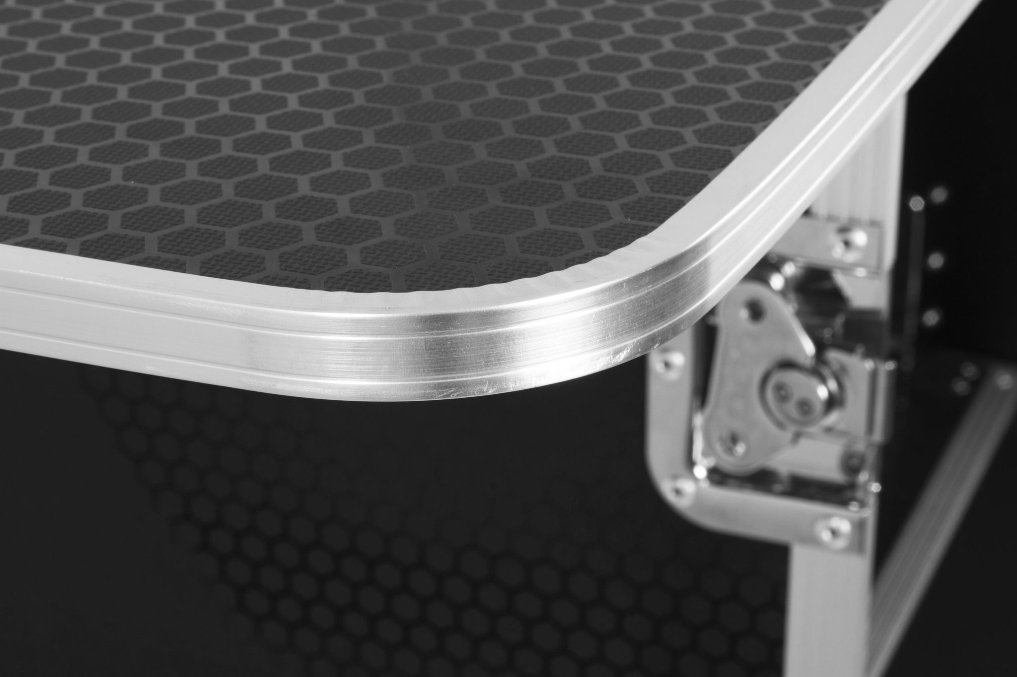 U92049SL2 Ultimate DJテーブル – UDG Gear Tokyo